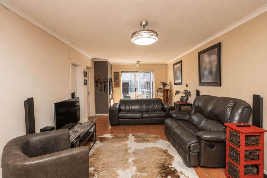 2 Bedroom Property for Sale in Protea Heights Western Cape